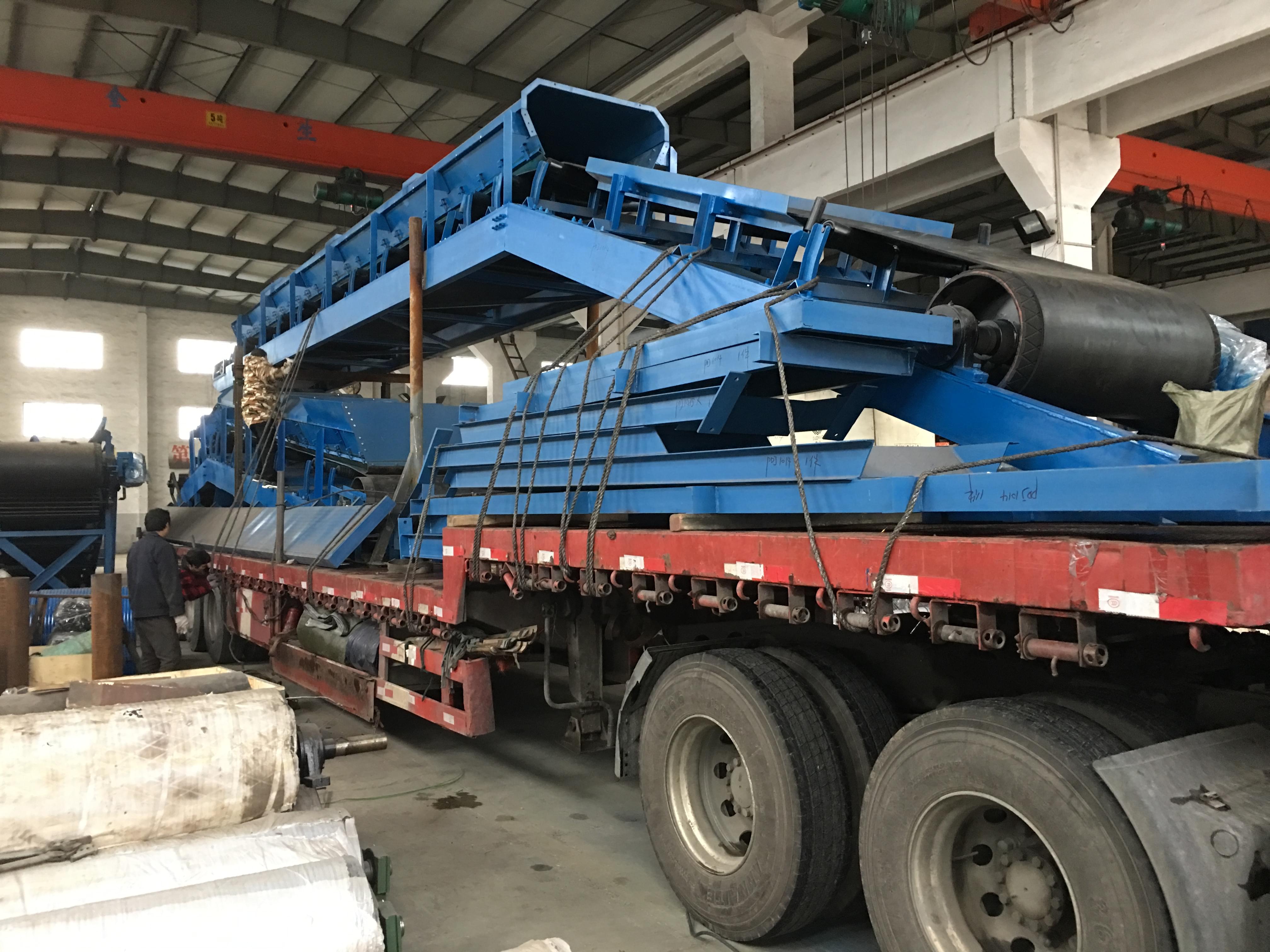 江蘇雙箭廢鋼破碎線皮帶機發貨現場
